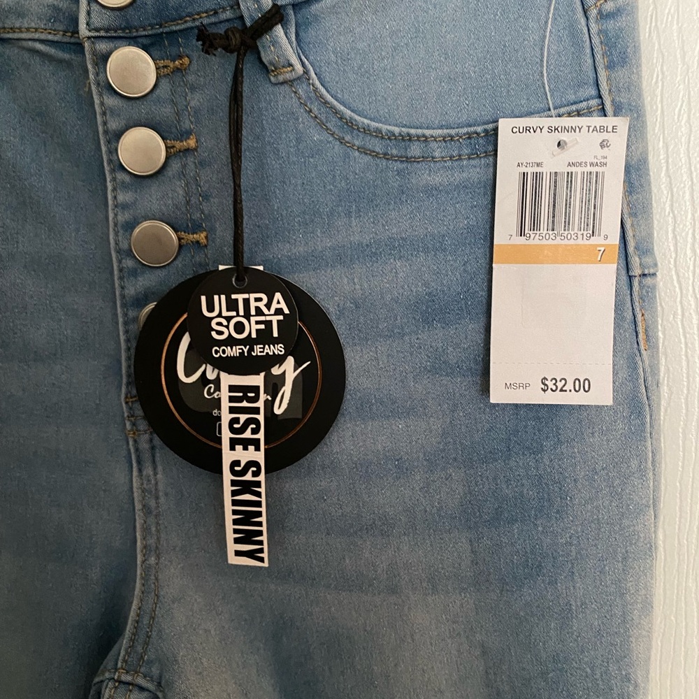Dollhouse Light Blue Curvy Collection High-rise Button-Fly Jeans NWT - Sz 7 - Picture 3 of 6